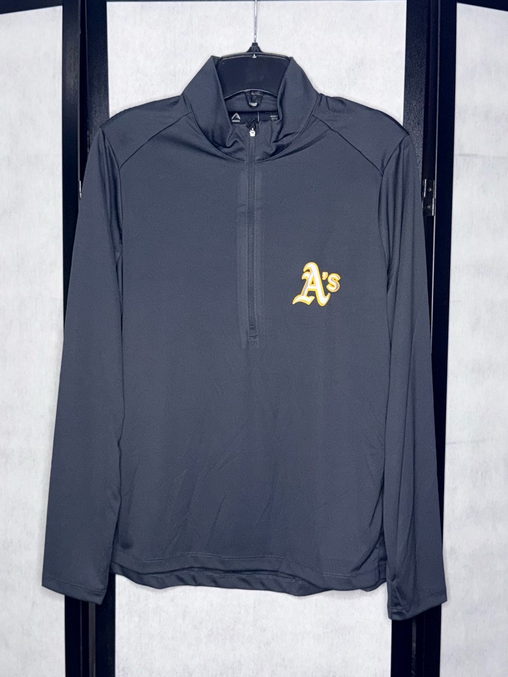 Antigua Oakland A’s Athletics 1/4 Zip Pullover Gray Women’s Large NWOT